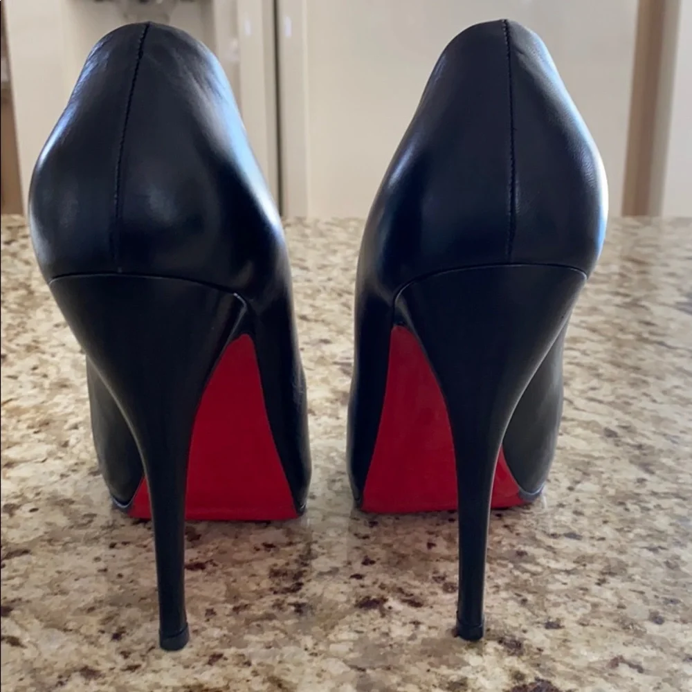 Christian Louboutin Pumps - Picture 2 of 15
